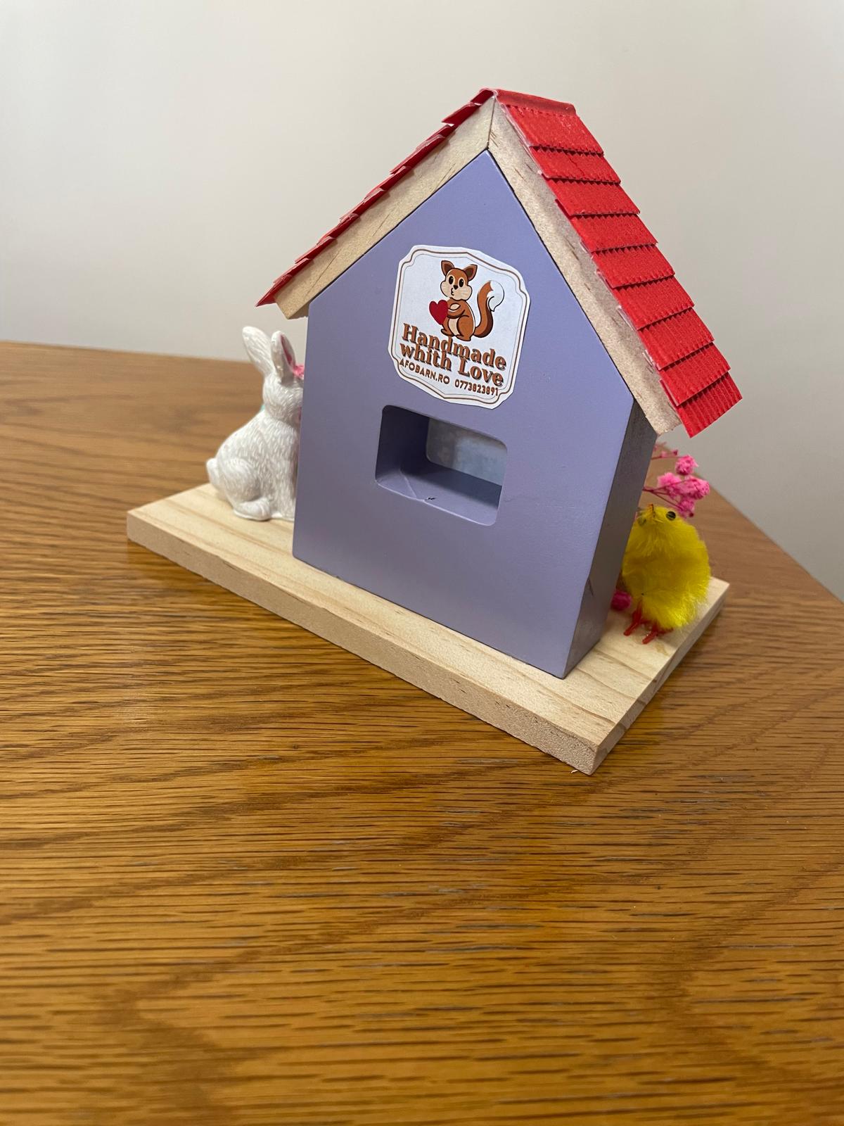 Decoratiune din Lemn de Paste Casa