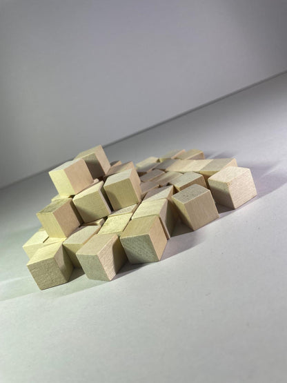 Cuburi din Lemn pentru Creații 1.5cm - 49buc